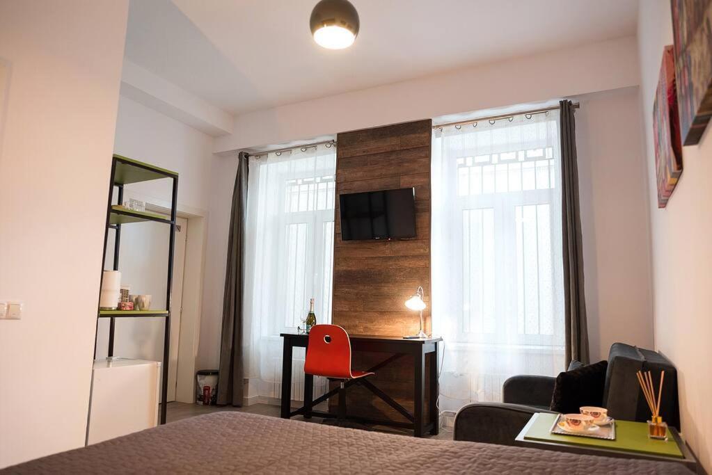 Ultra Central Bohemian Apartment 2 Cluj-Napoca Ngoại thất bức ảnh