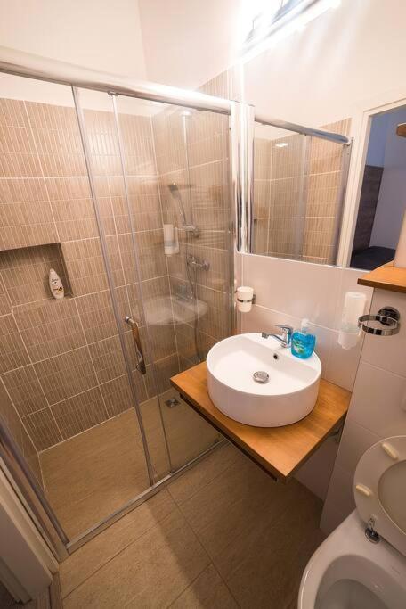 Ultra Central Bohemian Apartment 2 Cluj-Napoca Ngoại thất bức ảnh